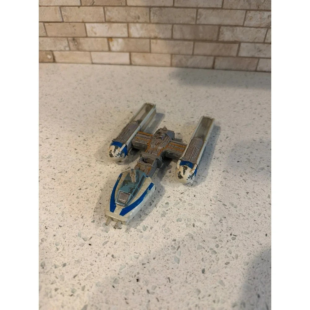Vintage 1996 STAR WARS Micro Machines Action Fleet Y-Wing Fighter